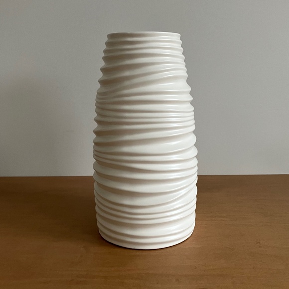 Decorative Ceramic Vase - 12.5 inches - Picture 4 of 7